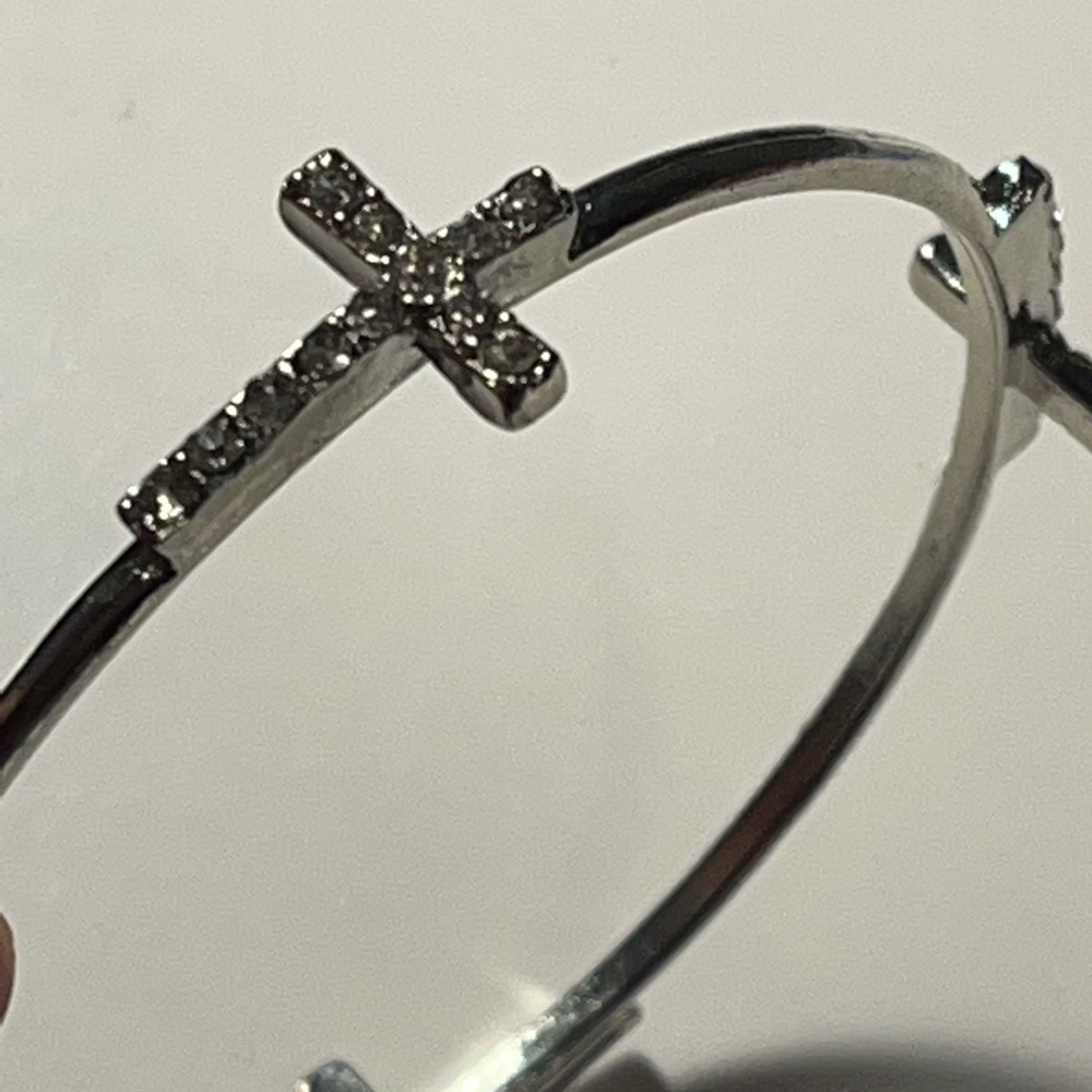 Silver cross bracelet